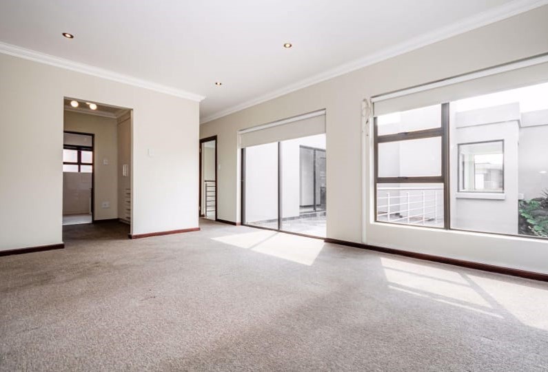 4 Bedroom Property for Sale in La Como Lifestyle Estate Gauteng