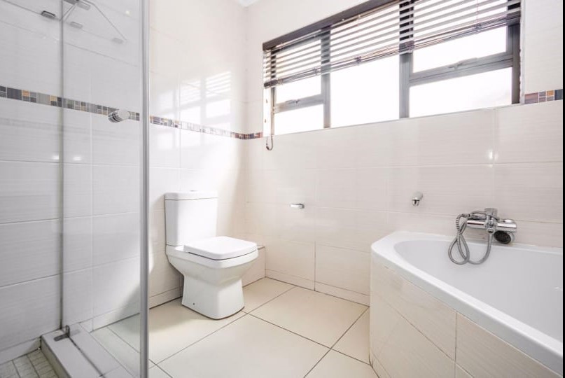 4 Bedroom Property for Sale in La Como Lifestyle Estate Gauteng