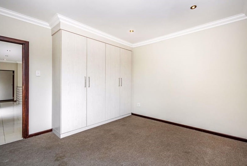 4 Bedroom Property for Sale in La Como Lifestyle Estate Gauteng