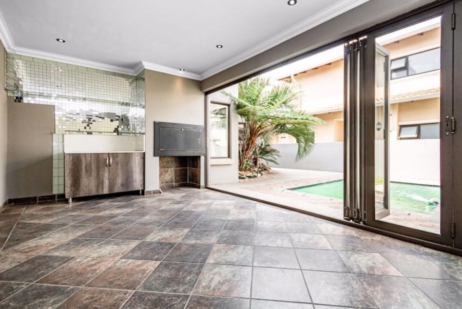 4 Bedroom Property for Sale in La Como Lifestyle Estate Gauteng