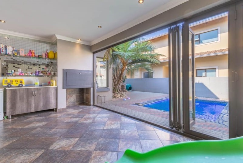 4 Bedroom Property for Sale in La Como Lifestyle Estate Gauteng