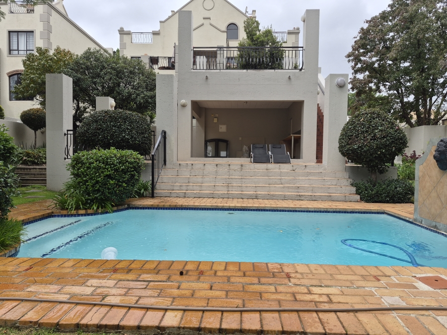 To Let 1 Bedroom Property for Rent in Waverley Gauteng