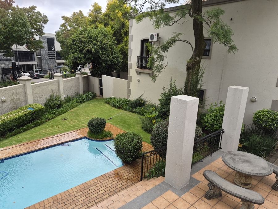 To Let 1 Bedroom Property for Rent in Waverley Gauteng
