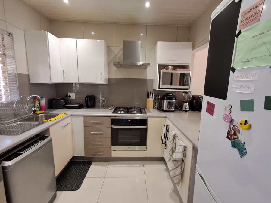 To Let 2 Bedroom Property for Rent in Ravensklip Gauteng