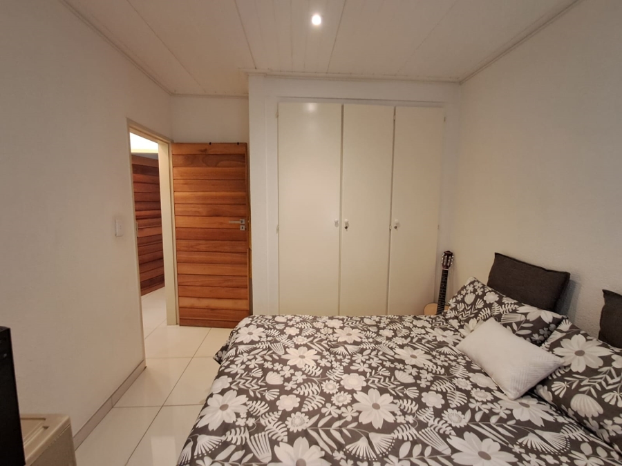 To Let 2 Bedroom Property for Rent in Ravensklip Gauteng