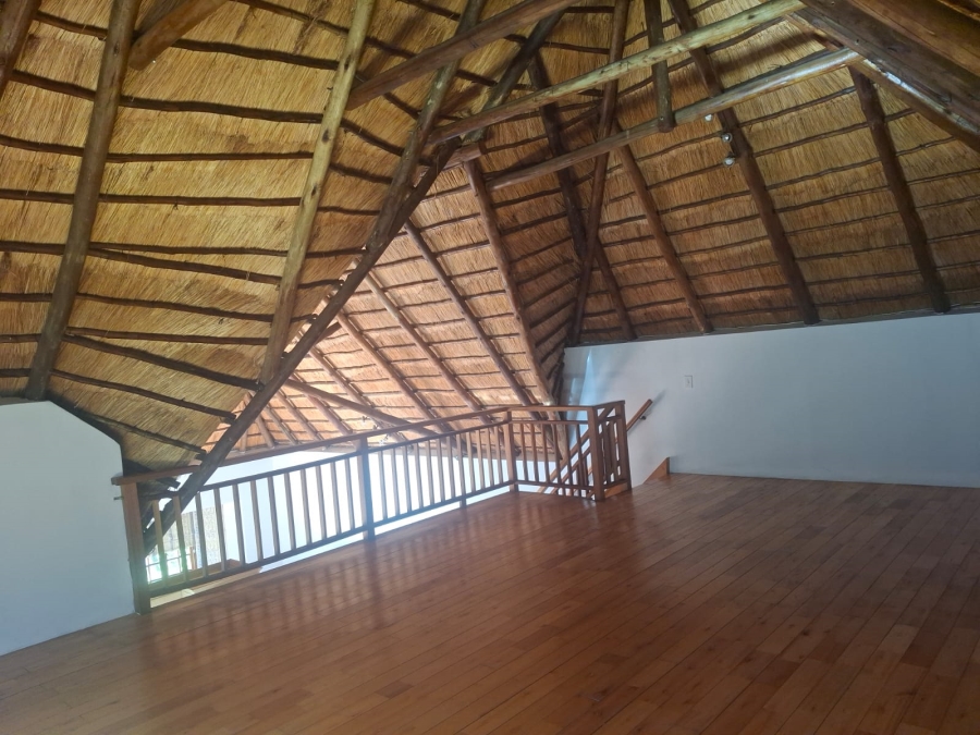 To Let 1 Bedroom Property for Rent in Senderwood Gauteng