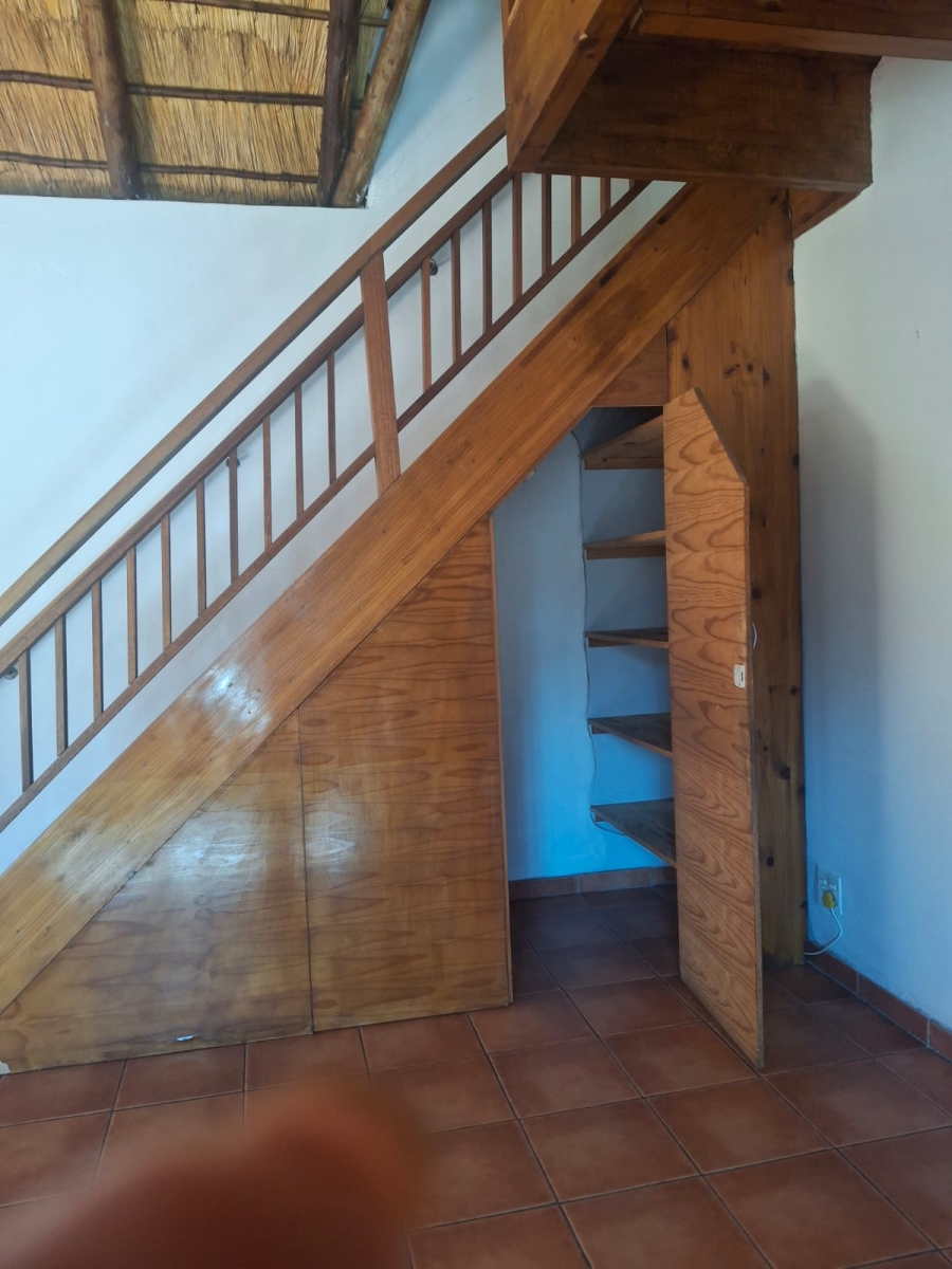 To Let 1 Bedroom Property for Rent in Senderwood Gauteng