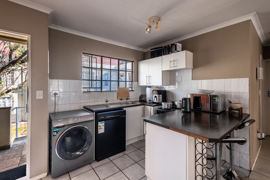 2 Bedroom Property for Sale in Faerie Glen Gauteng