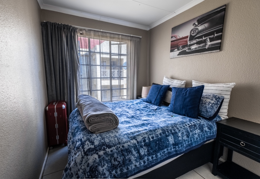 2 Bedroom Property for Sale in Faerie Glen Gauteng