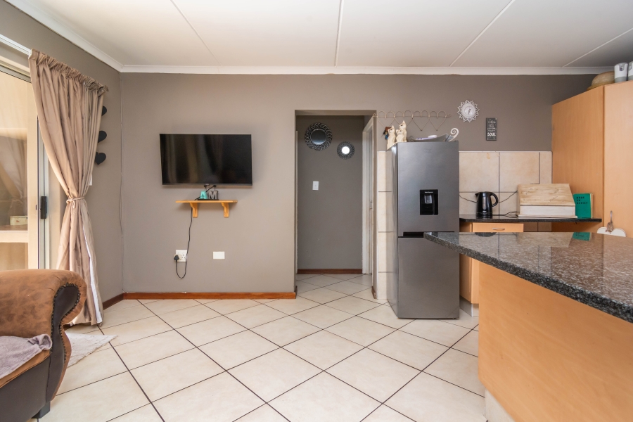 2 Bedroom Property for Sale in Florida Glen Gauteng