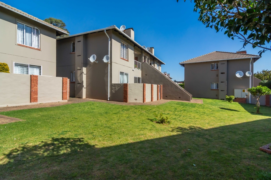2 Bedroom Property for Sale in Florida Glen Gauteng
