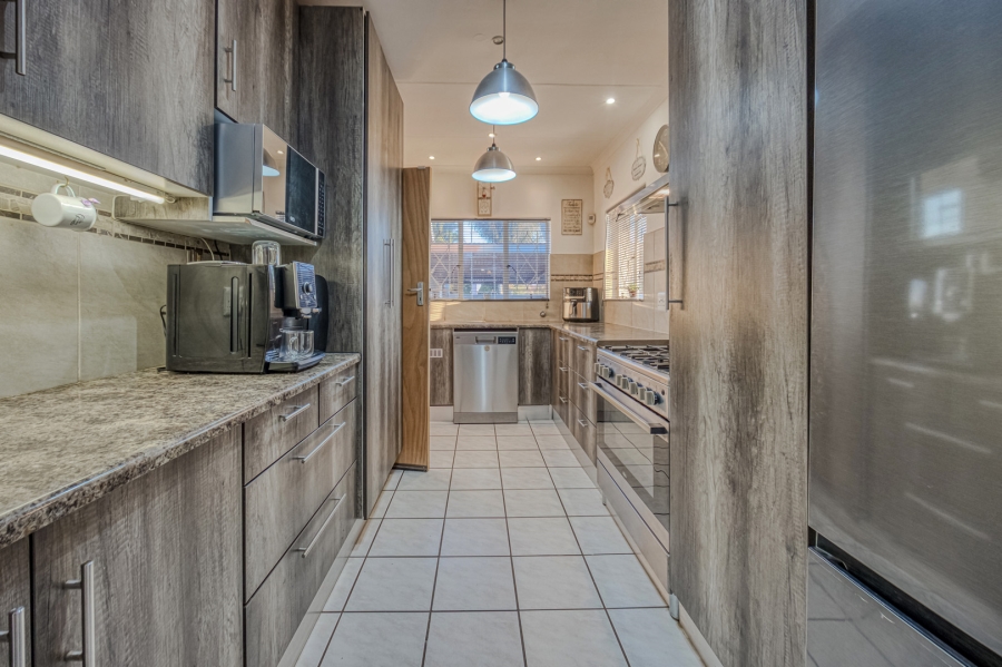 3 Bedroom Property for Sale in Groblerpark Gauteng