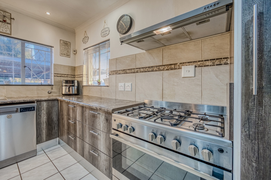 3 Bedroom Property for Sale in Groblerpark Gauteng