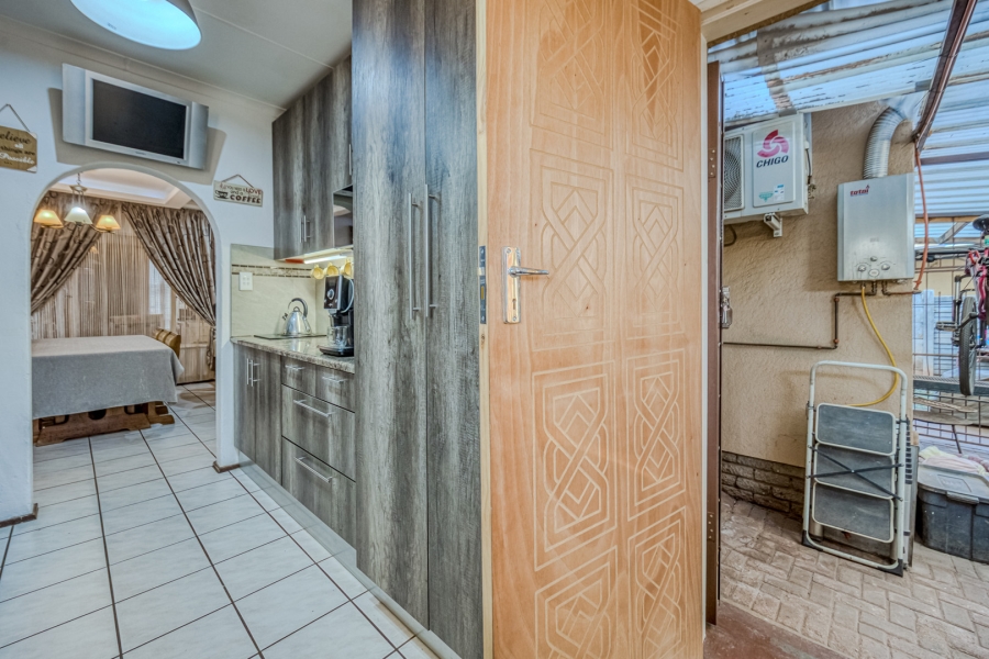 3 Bedroom Property for Sale in Groblerpark Gauteng