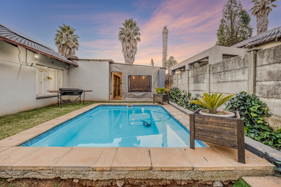3 Bedroom Property for Sale in Groblerpark Gauteng