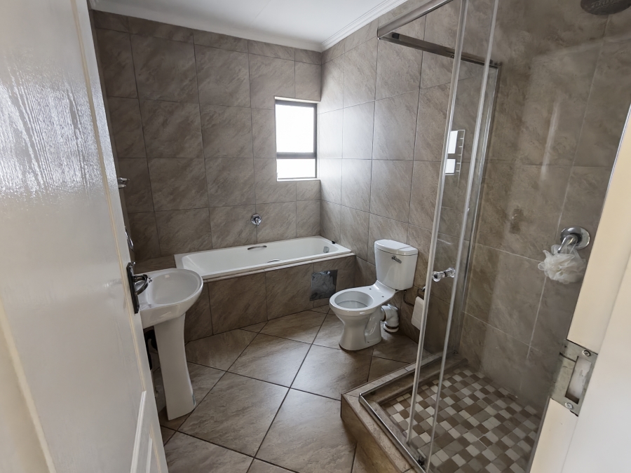 3 Bedroom Property for Sale in Magaliesberg Country Estate Gauteng