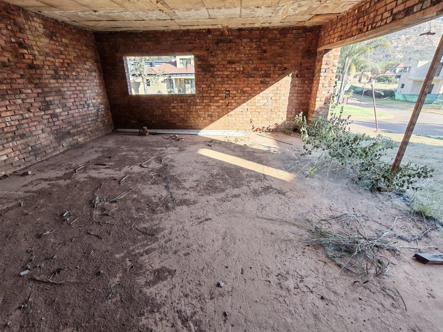 6 Bedroom Property for Sale in Magaliesberg Country Estate Gauteng