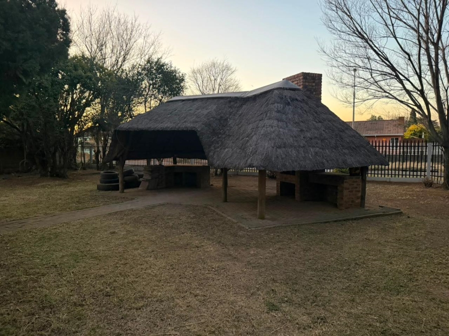 3 Bedroom Property for Sale in Vanderbijlpark SE 6 Gauteng
