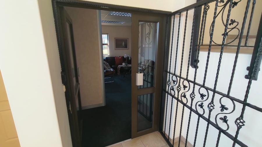 To Let Commercial Property for Rent in Highveld Gauteng