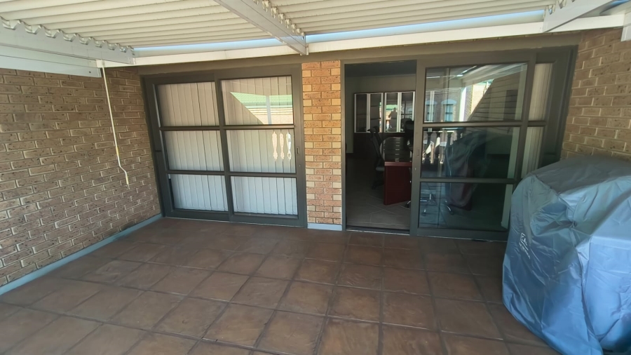 To Let Commercial Property for Rent in Highveld Gauteng