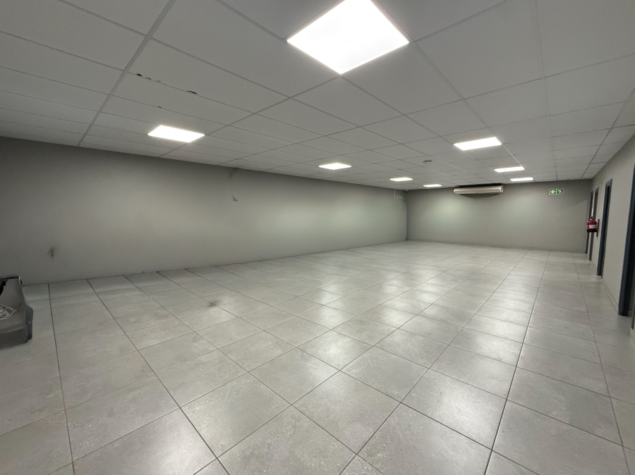 To Let Commercial Property for Rent in Knoppieslaagte Gauteng