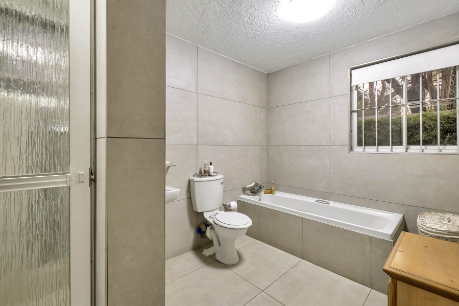 4 Bedroom Property for Sale in Morningside Manor Gauteng