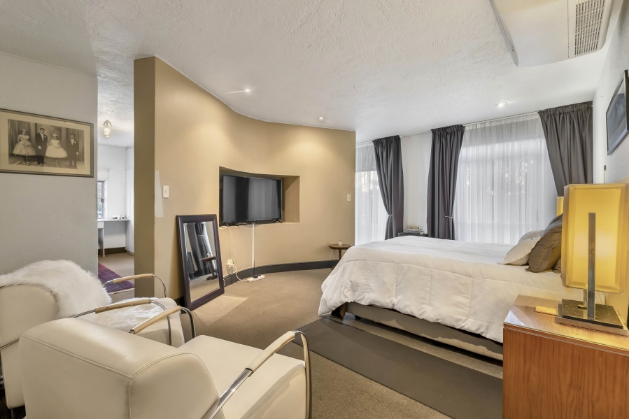 4 Bedroom Property for Sale in Morningside Manor Gauteng
