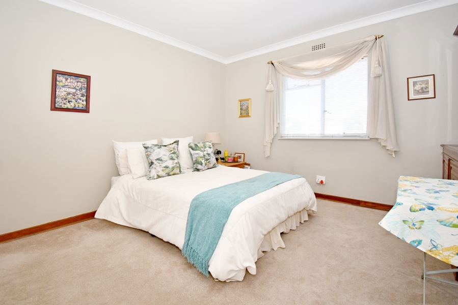 2 Bedroom Property for Sale in Waverley Gauteng