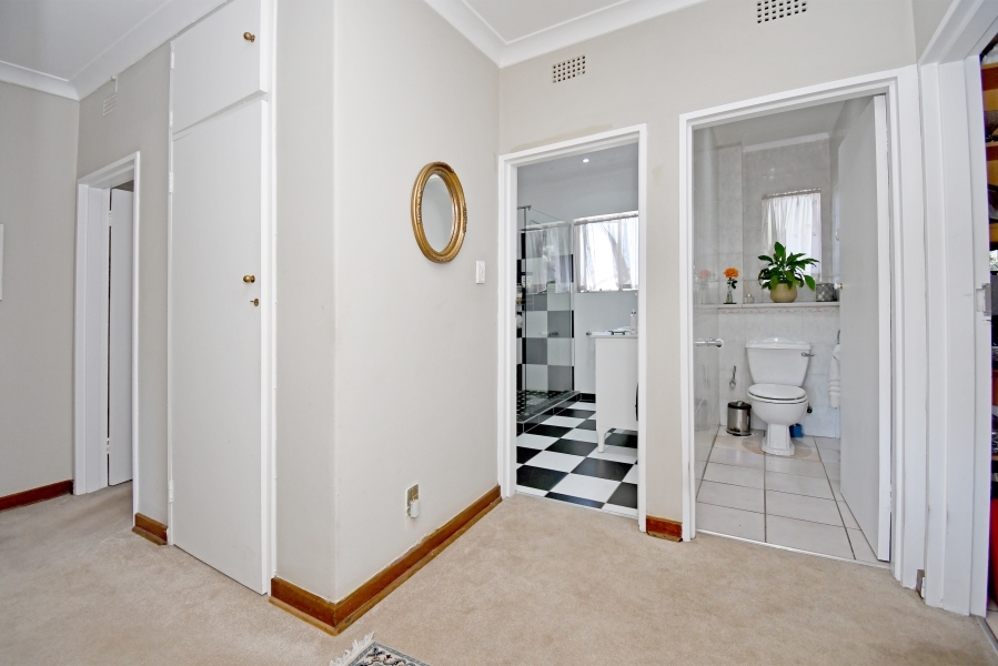 2 Bedroom Property for Sale in Waverley Gauteng