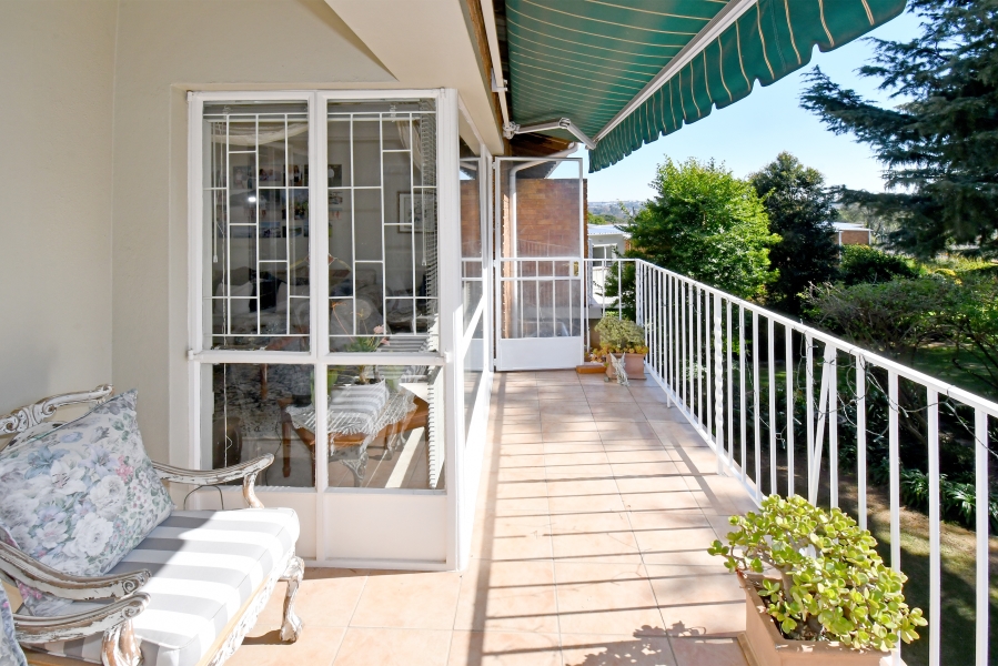 2 Bedroom Property for Sale in Waverley Gauteng