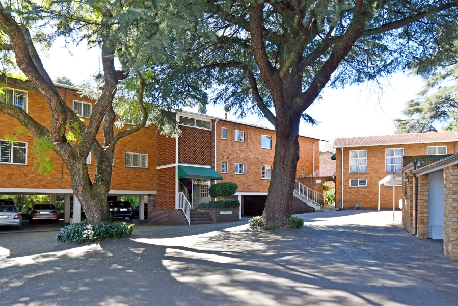 2 Bedroom Property for Sale in Waverley Gauteng