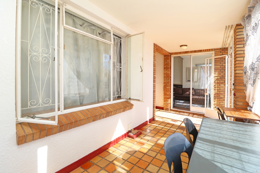 2 Bedroom Property for Sale in Westdene Gauteng