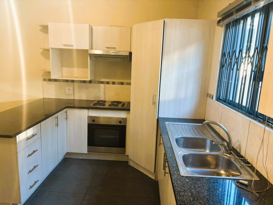 3 Bedroom Property for Sale in Honeydew Grove Gauteng