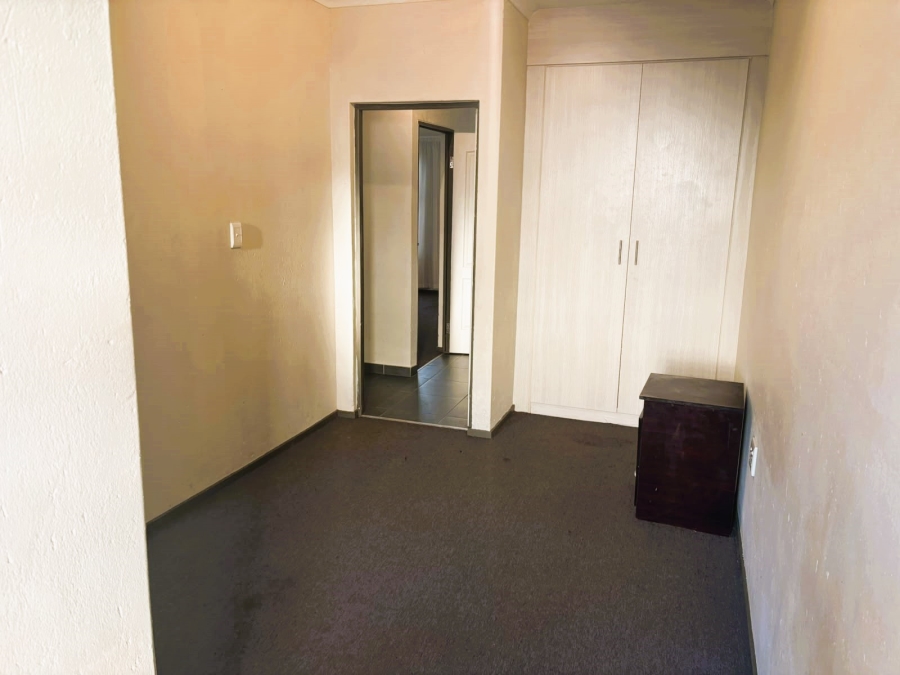 3 Bedroom Property for Sale in Honeydew Grove Gauteng