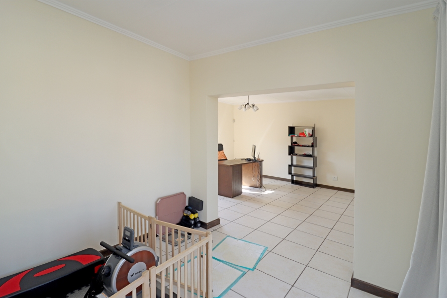 To Let 2 Bedroom Property for Rent in Sunninghill Gauteng