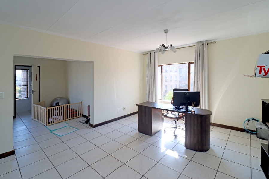 To Let 2 Bedroom Property for Rent in Sunninghill Gauteng