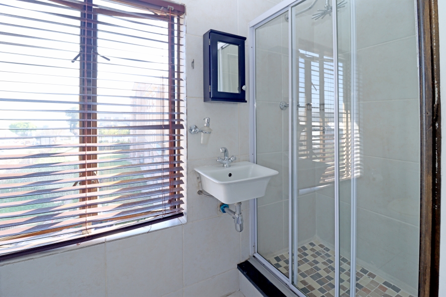 To Let 2 Bedroom Property for Rent in Sunninghill Gauteng