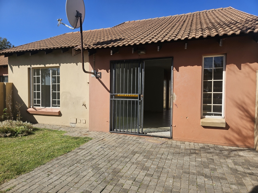 3 Bedroom Property for Sale in Illiondale Gauteng