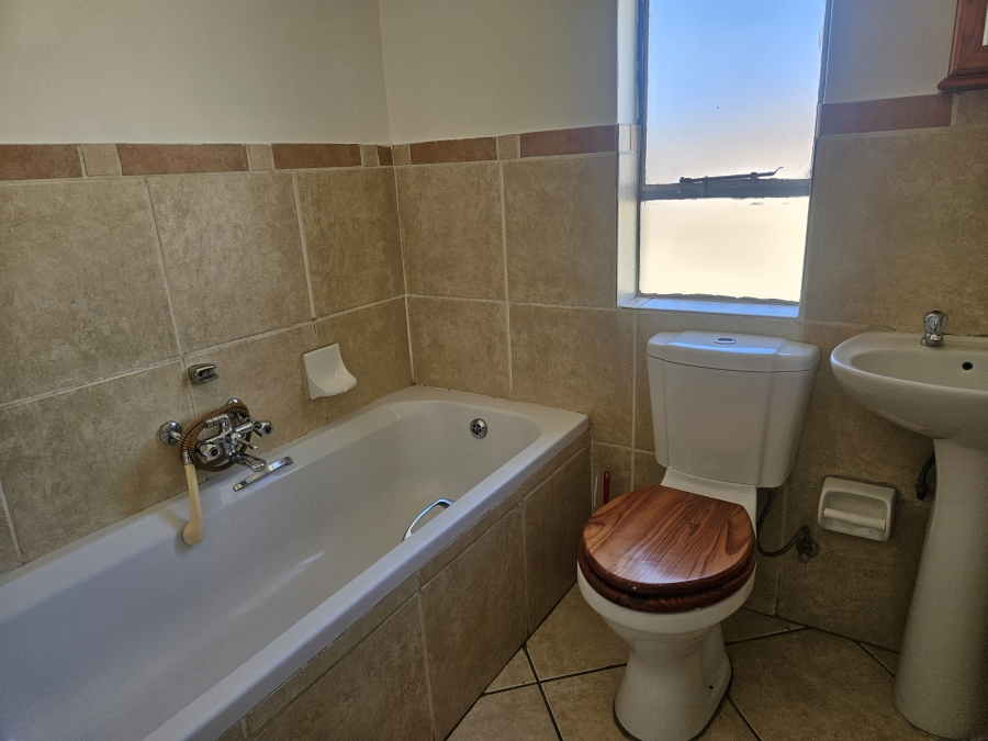 3 Bedroom Property for Sale in Illiondale Gauteng