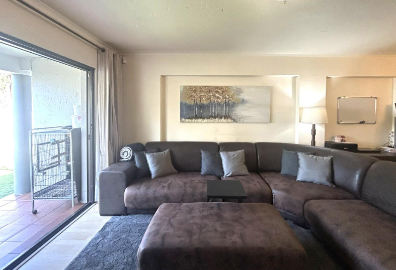 2 Bedroom Property for Sale in Glenvista Gauteng