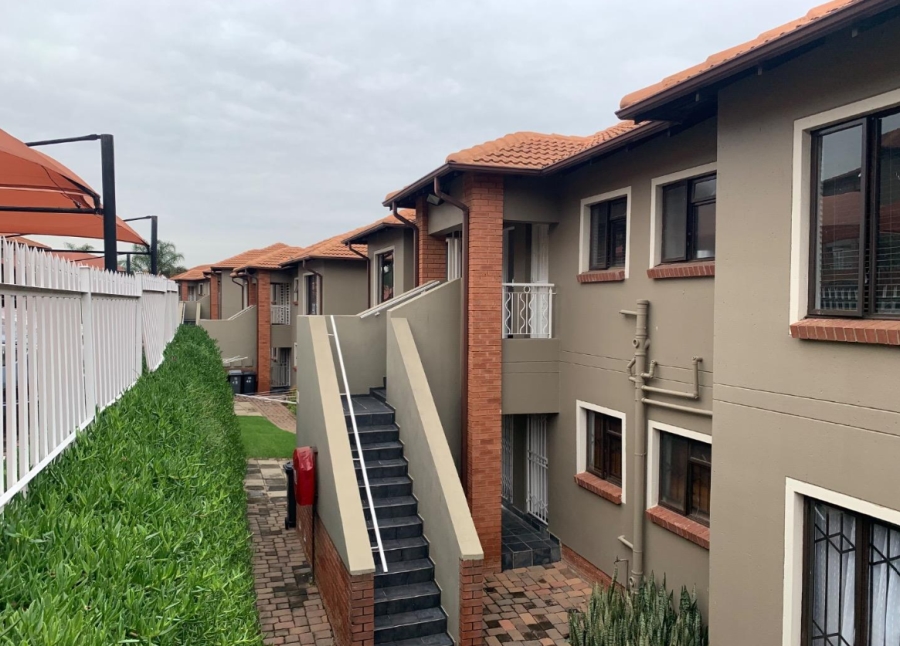 2 Bedroom Property for Sale in Glenvista Gauteng