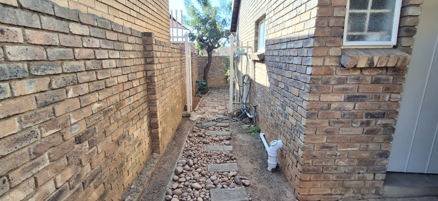 3 Bedroom Property for Sale in Magalieskruin Gauteng