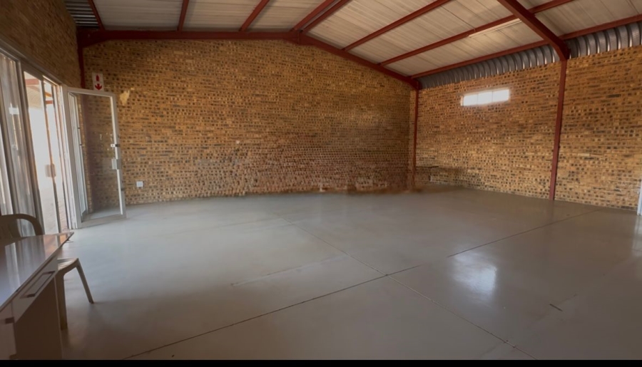 To Let Commercial Property for Rent in De Deur Gauteng