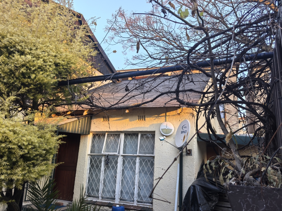 8 Bedroom Property for Sale in Ferndale Gauteng