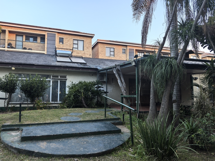 8 Bedroom Property for Sale in Ferndale Gauteng