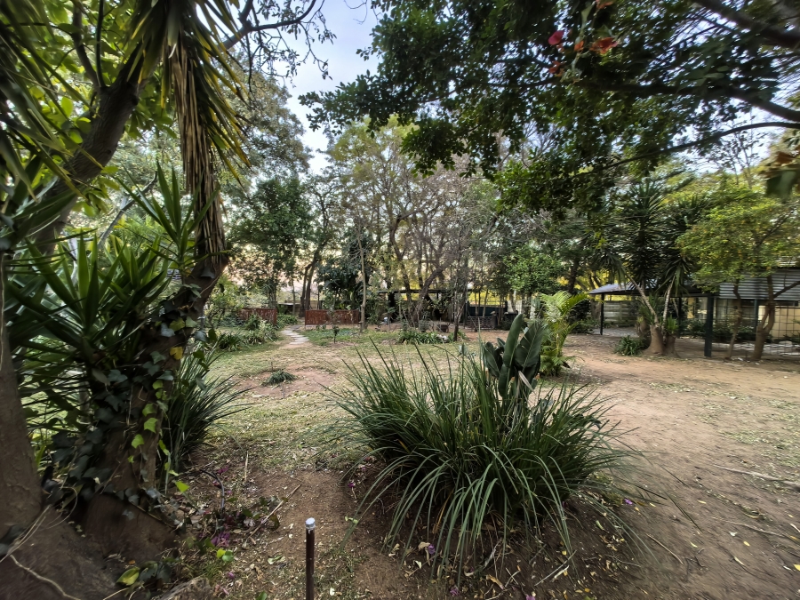8 Bedroom Property for Sale in Ferndale Gauteng