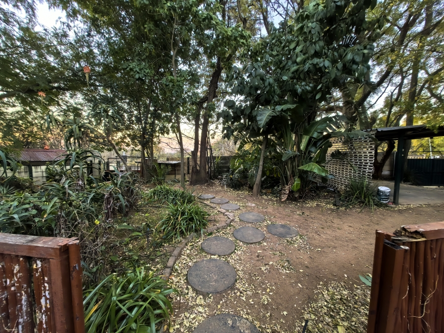 8 Bedroom Property for Sale in Ferndale Gauteng
