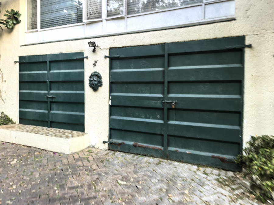 8 Bedroom Property for Sale in Ferndale Gauteng