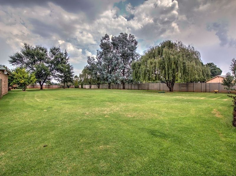 4 Bedroom Property for Sale in Bredell Gauteng