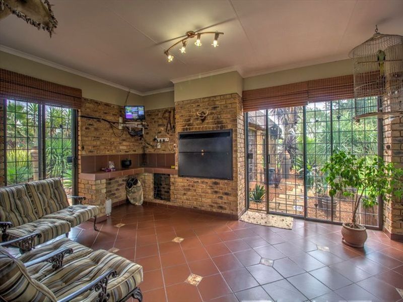 4 Bedroom Property for Sale in Bredell Gauteng